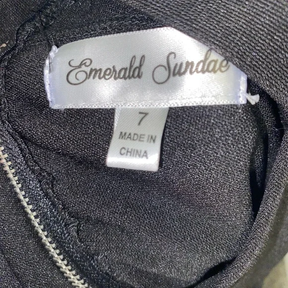 Women’s size 7 semi formal dress - Picture 4 of 4